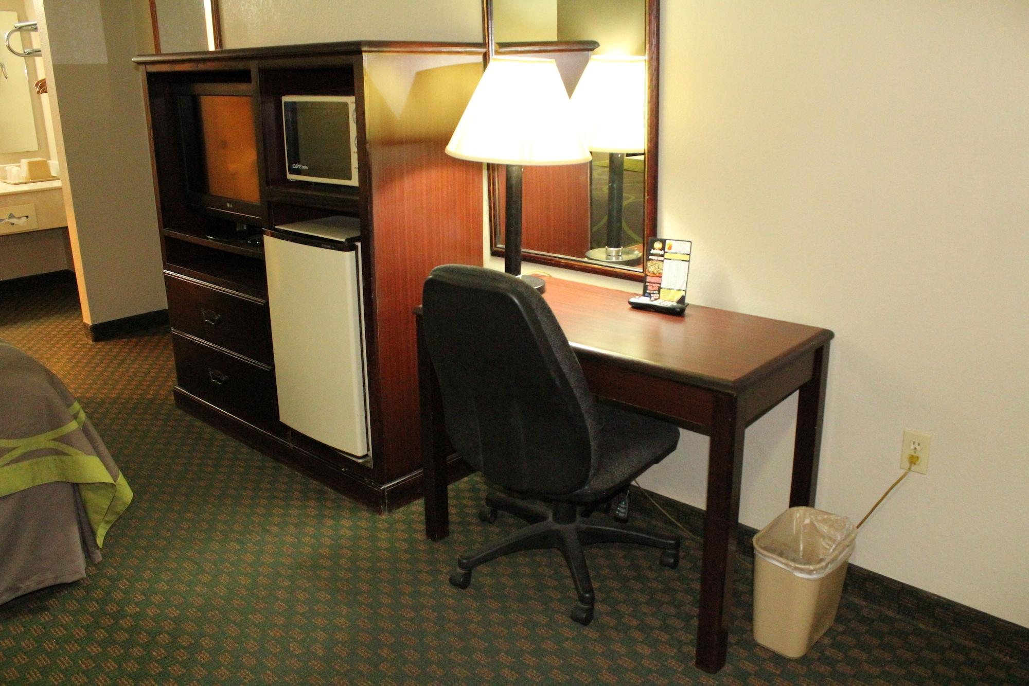 Super 8 By Wyndham Bossier City/Shreveport Area מראה חיצוני תמונה