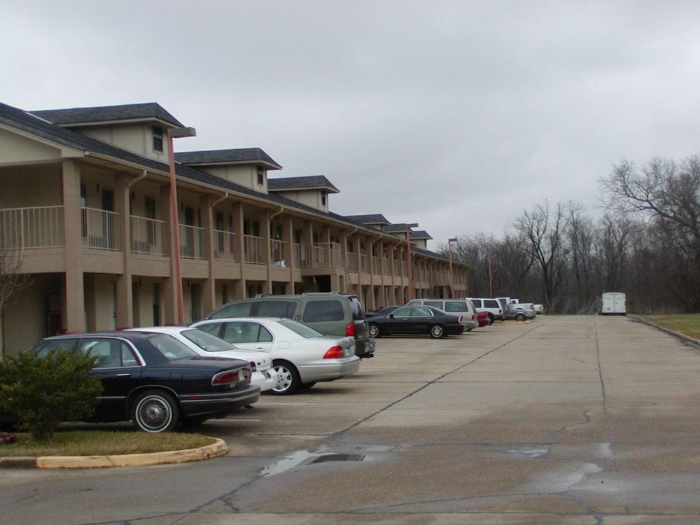 Super 8 By Wyndham Bossier City/Shreveport Area מראה חיצוני תמונה