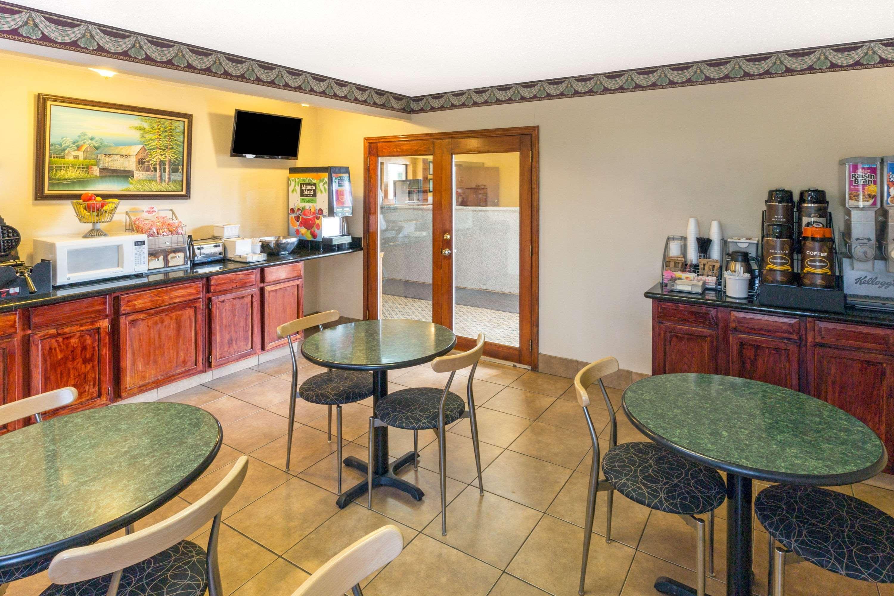 Super 8 By Wyndham Bossier City/Shreveport Area מראה חיצוני תמונה