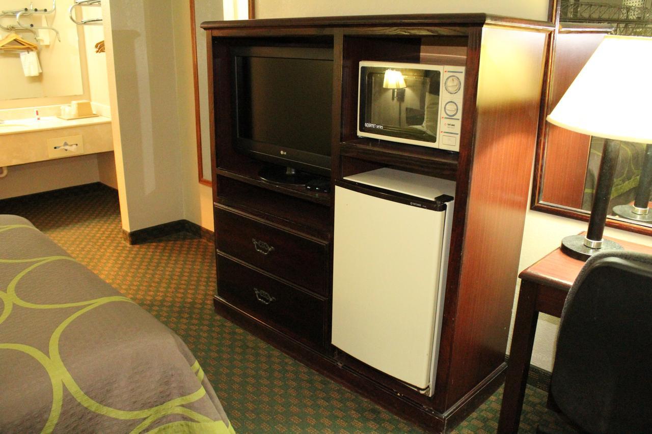 Super 8 By Wyndham Bossier City/Shreveport Area מראה חיצוני תמונה